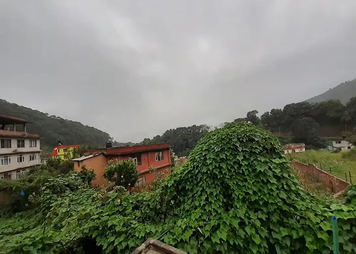 Poudel Homestay Pharping ホームステイ *